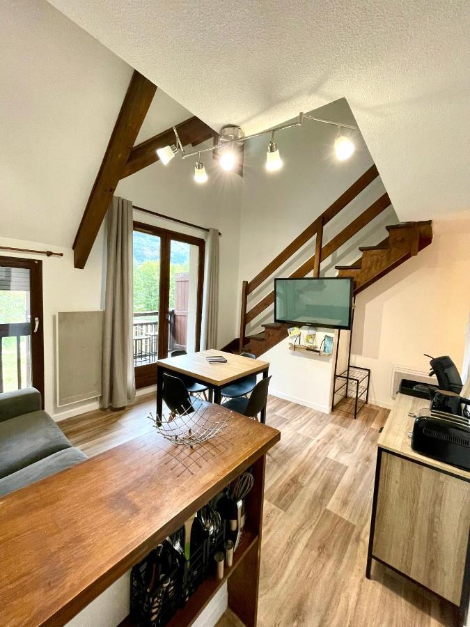 Duplex Du Pailhet, T3 Neuf, Vue Montagne, Parking, Navette Et 2 Velos A Disposition Gratuitement Bagnères-de-Luchon Exterior foto